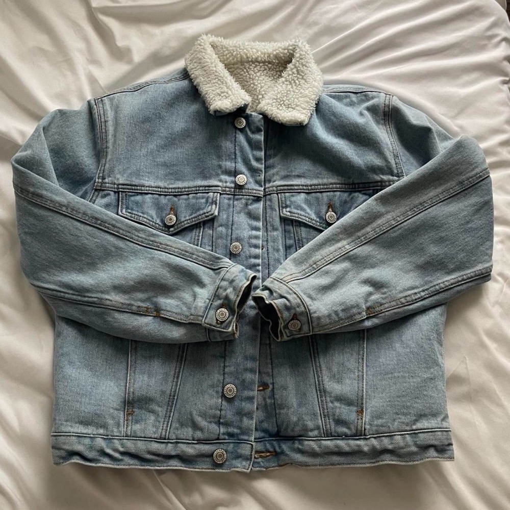 Brandy Melville Sherpa Lined Denim Jacket